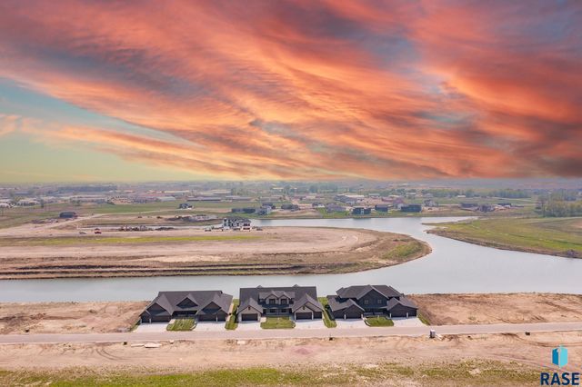 1127 E Thompson Pl Place, Tea, SD 57064