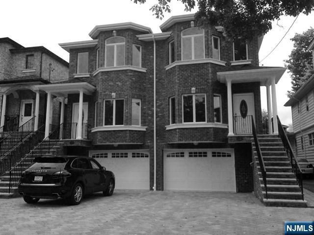 52 W Homestead Avenue A, Palisades Park, NJ 07650