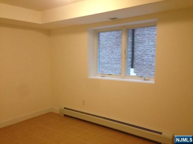 52 W Homestead Avenue A, Palisades Park, NJ 07650