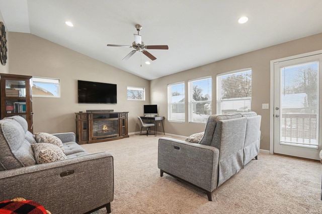 20341 Kiefer Way, South Bend, IN 46637