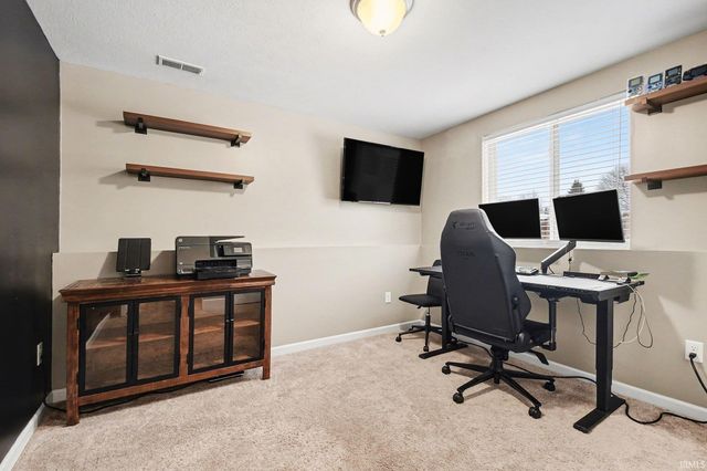 20341 Kiefer Way, South Bend, IN 46637