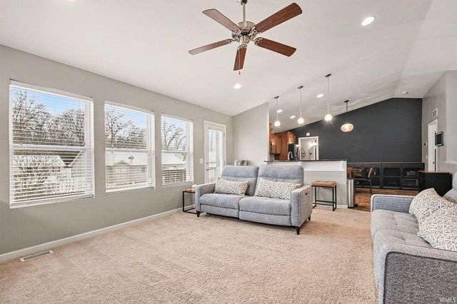 20341 Kiefer Way, South Bend, IN 46637