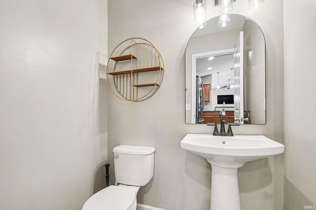 20341 Kiefer Way, South Bend, IN 46637