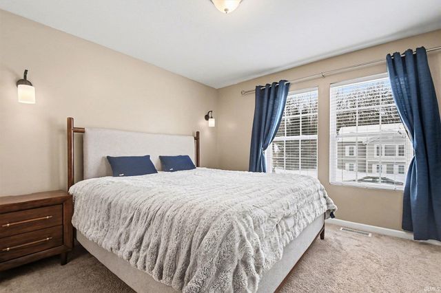 20341 Kiefer Way, South Bend, IN 46637