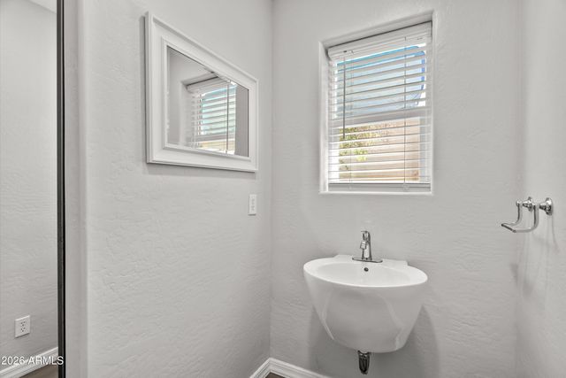 15649 N 29TH Place, Phoenix, AZ 85032