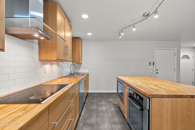 15649 N 29TH Place, Phoenix, AZ 85032