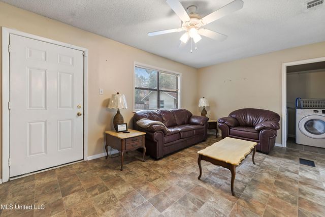 207 Mccaughan Avenue, Long Beach, MS 39560