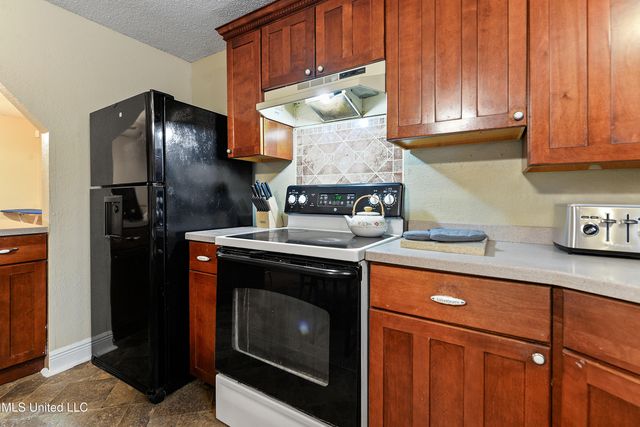 207 Mccaughan Avenue, Long Beach, MS 39560
