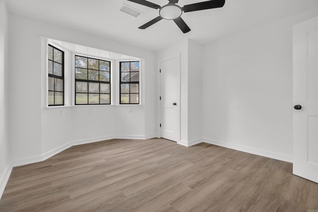 65 Pinter Ln, Morrilton, AR 72110