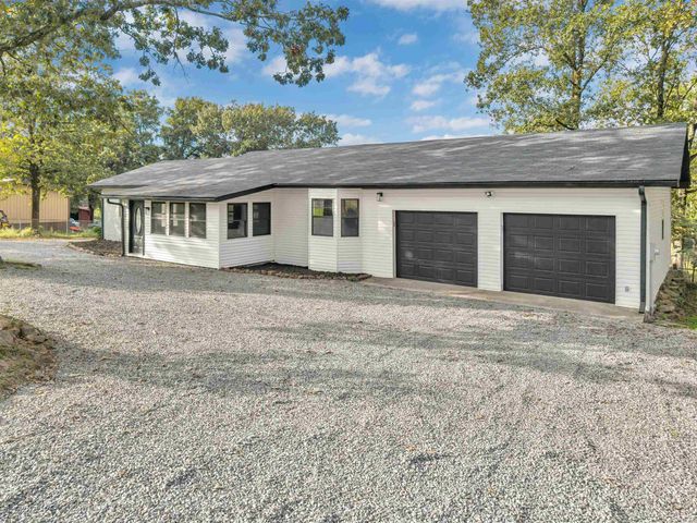 65 Pinter Ln, Morrilton, AR 72110
