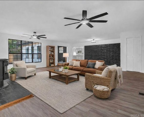 65 Pinter Ln, Morrilton, AR 72110