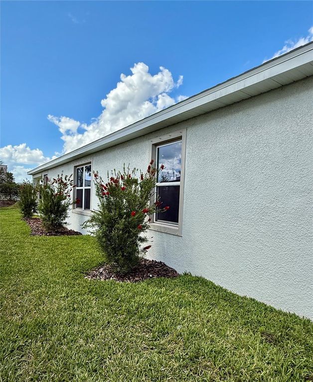 Image 5 of property listing at 3222 BITTERROOT LANE, Bradenton, FL 34211