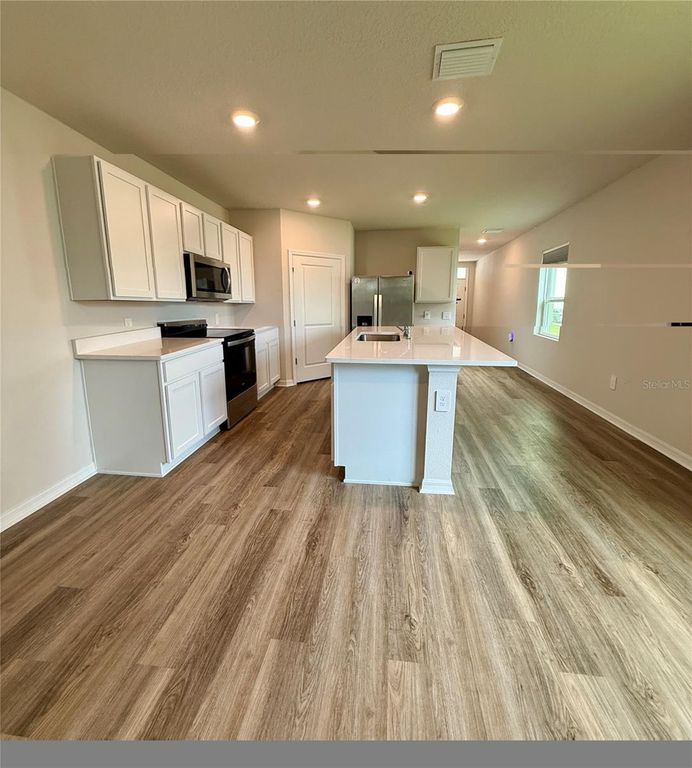 Image 9 of property listing at 3222 BITTERROOT LANE, Bradenton, FL 34211