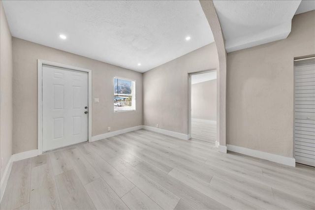 305 NE 8th Street, Pompano Beach, FL 33060