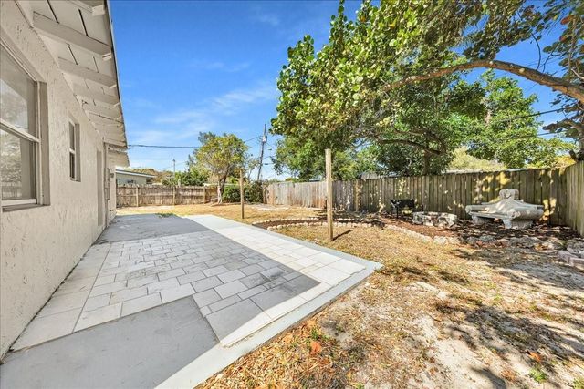 305 NE 8th Street, Pompano Beach, FL 33060