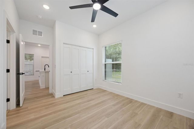 521 W HERRIOTT AVENUE, Oakland, FL 34760