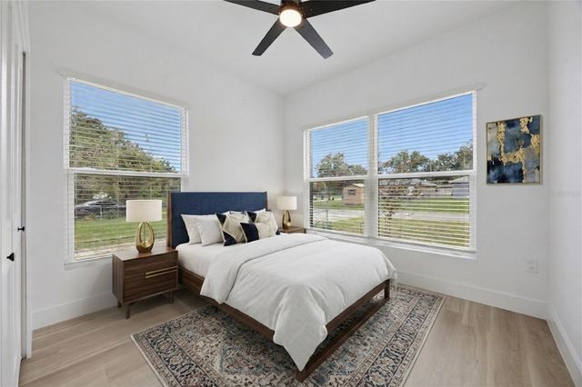 521 W HERRIOTT AVENUE, Oakland, FL 34760
