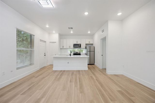 521 W HERRIOTT AVENUE, Oakland, FL 34760