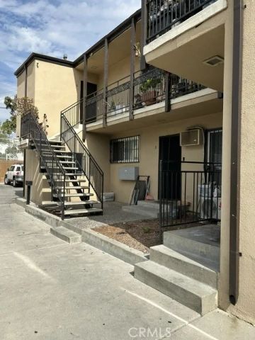 2507 W 4th, Los Angeles, CA 90057