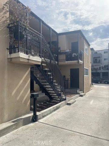 2507 W 4th, Los Angeles, CA 90057