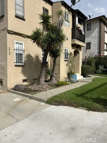 2507 W 4th, Los Angeles, CA 90057