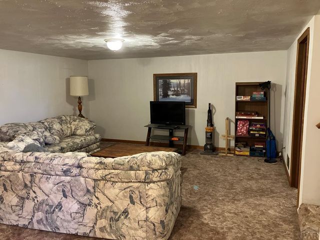 915 Maple Ave, La Junta, CO 81050