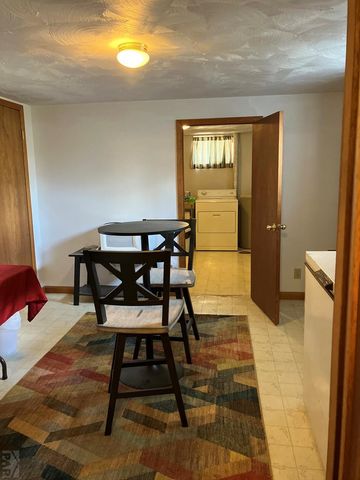 915 Maple Ave, La Junta, CO 81050