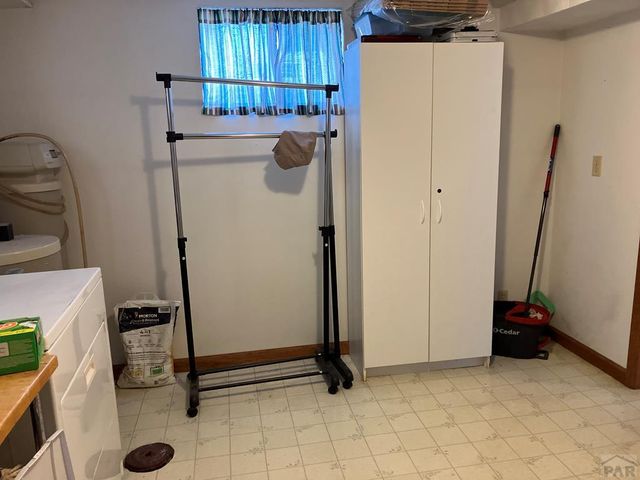 915 Maple Ave, La Junta, CO 81050