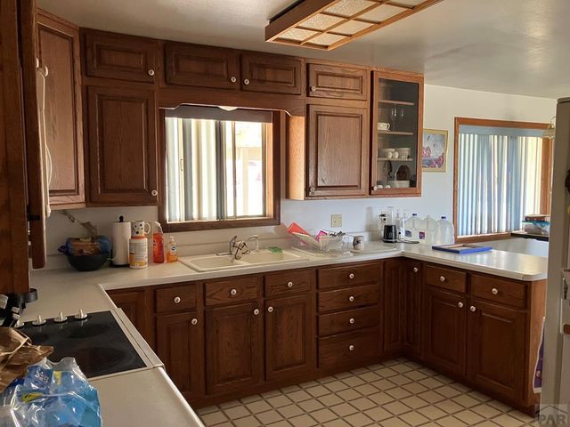 915 Maple Ave, La Junta, CO 81050