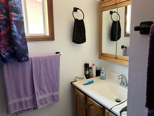 915 Maple Ave, La Junta, CO 81050