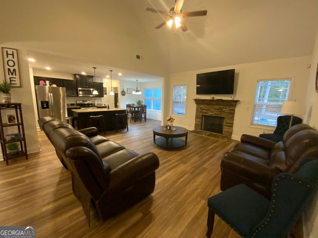 147 Evergreen Drive S, Barnesville, GA 30204