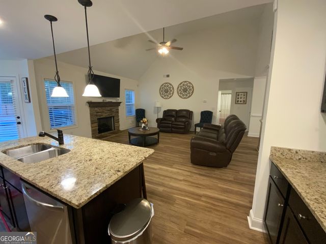 147 Evergreen Drive S, Barnesville, GA 30204