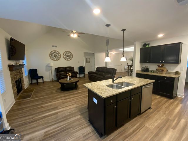 147 Evergreen Drive S, Barnesville, GA 30204