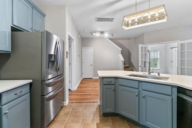 7492 Northgate Drive, Hanahan, SC 29410