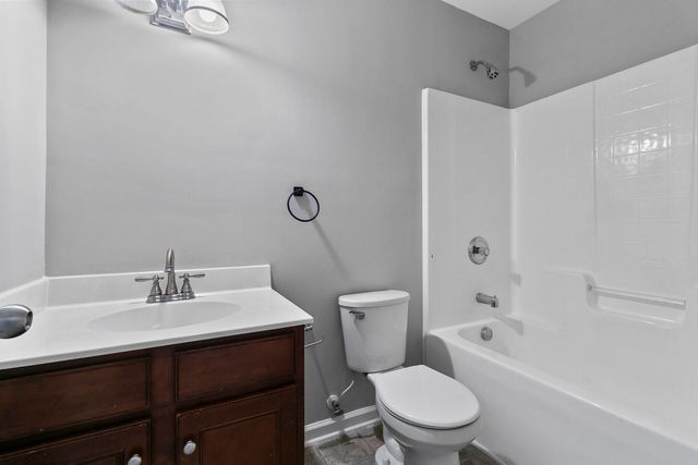 7492 Northgate Drive, Hanahan, SC 29410