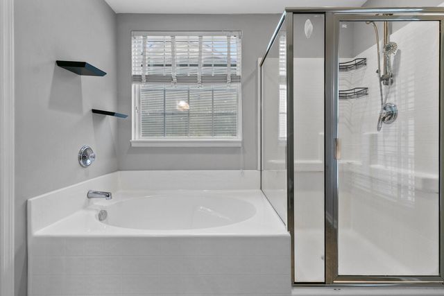 7492 Northgate Drive, Hanahan, SC 29410