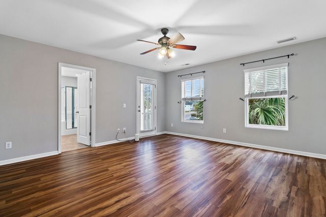 7492 Northgate Drive, Hanahan, SC 29410