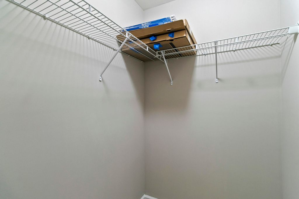 Image 29 of property listing at 7492 Northgate Drive, Hanahan, SC 29410