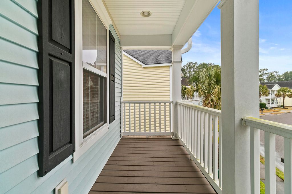 Image 36 of property listing at 7492 Northgate Drive, Hanahan, SC 29410