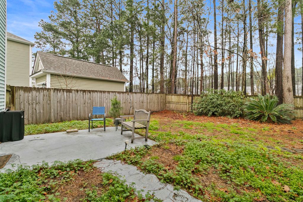Image 46 of property listing at 7492 Northgate Drive, Hanahan, SC 29410
