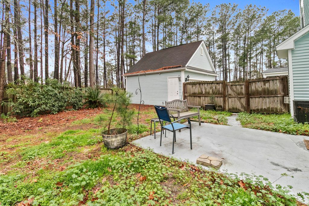 Image 47 of property listing at 7492 Northgate Drive, Hanahan, SC 29410