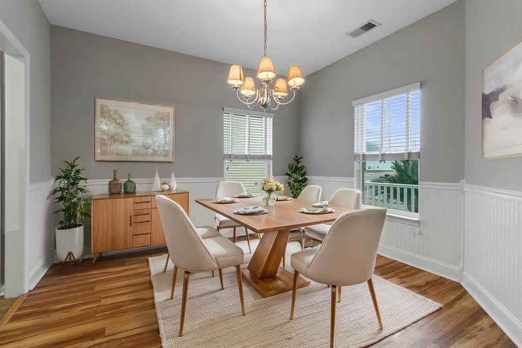 Image 7 of property listing at 7492 Northgate Drive, Hanahan, SC 29410