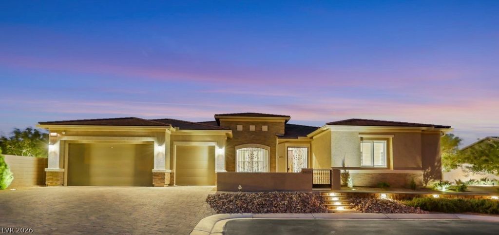 8425 South Tenaya Way, Las Vegas, NV 89113 — photo 2