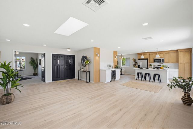 26405 S GREENCASTLE Drive, Sun Lakes, AZ 85248
