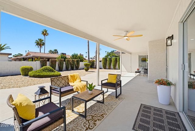 26405 S GREENCASTLE Drive, Sun Lakes, AZ 85248