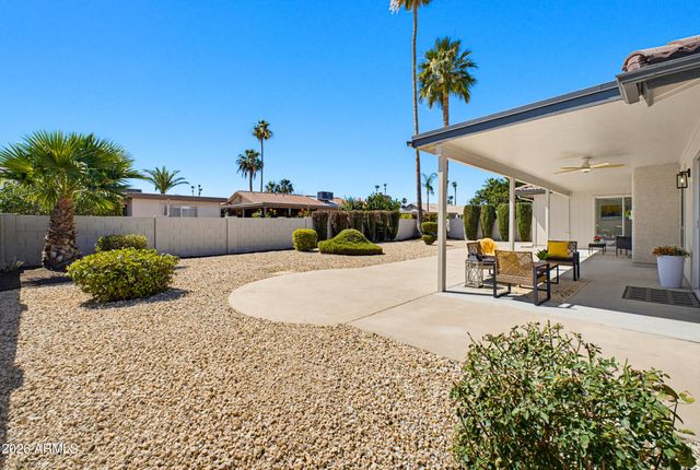 26405 S GREENCASTLE Drive, Sun Lakes, AZ 85248