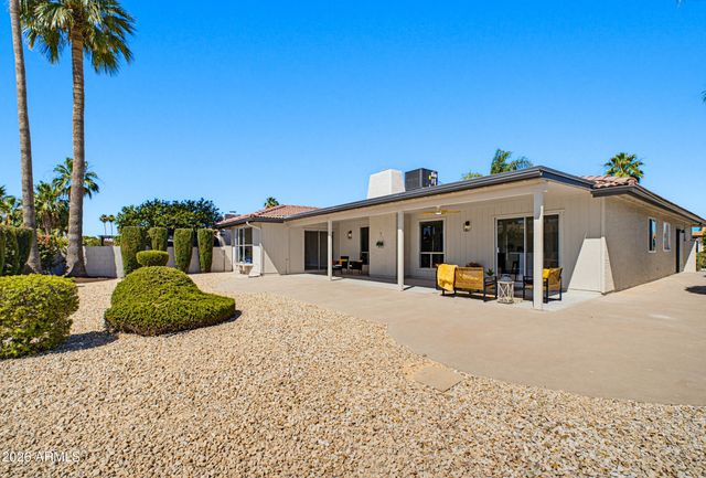 26405 S GREENCASTLE Drive, Sun Lakes, AZ 85248