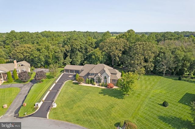 19 LAKE CREST DR, Milford, DE 19963