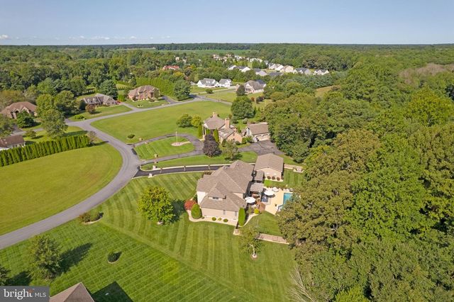 19 LAKE CREST DR, Milford, DE 19963