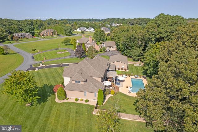 19 LAKE CREST DR, Milford, DE 19963